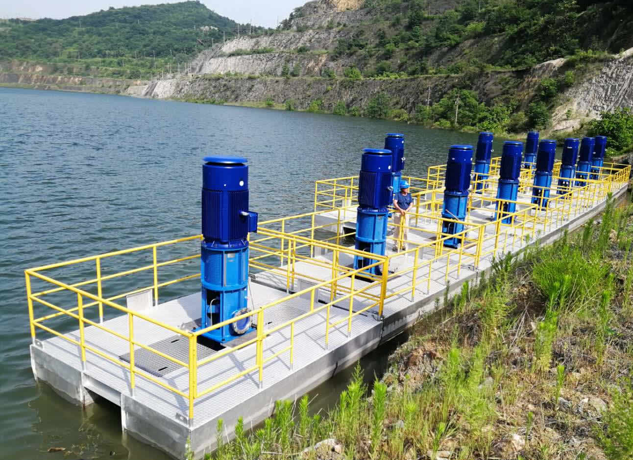 <b>Vertical turbine pump of pontoon water intake pump station of Maanshan Iron and Steel Tailings Pond</b>